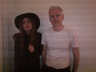 ladygaga-assange