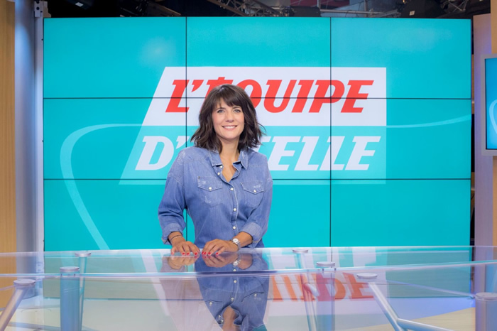 Estelle Denis : séparée de Raymond Domenech, elle officialise avec son nouveau compagnon