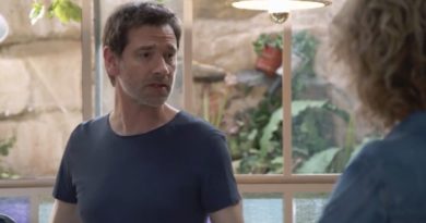 Plus belle la vie en avance : le secret de Clément et Delphine (VIDEO PBLV 3575)
