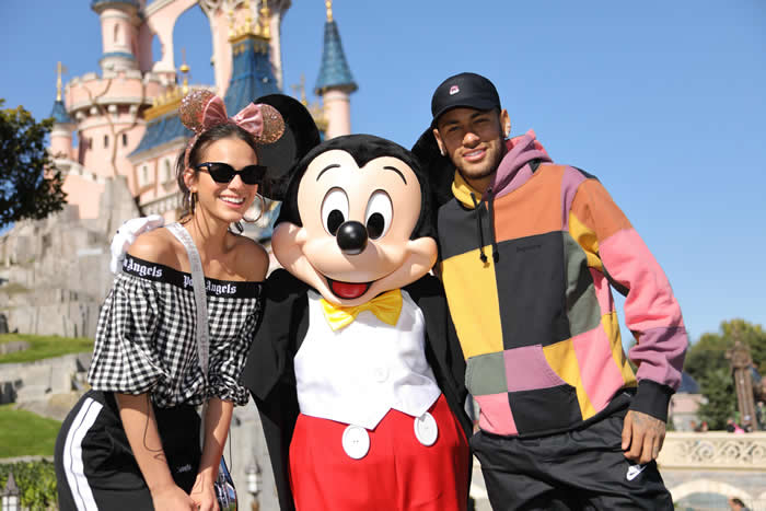 Neymar à Disneyland Paris