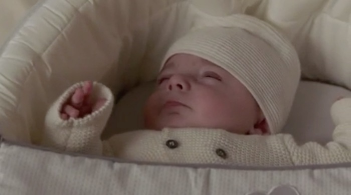 Demain nous appartient : la naissance d'un bébé va tout chambouler (VIDEO)