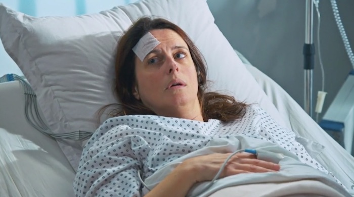 Plus belle la vie en avance : Sacha dit adieu à Luna (Vidéo PBLV épisode 3750)