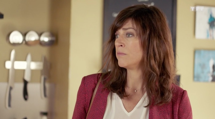 Demain nous appartient spoiler : Flore surprend Anna et Mathieu (VIDEO)
