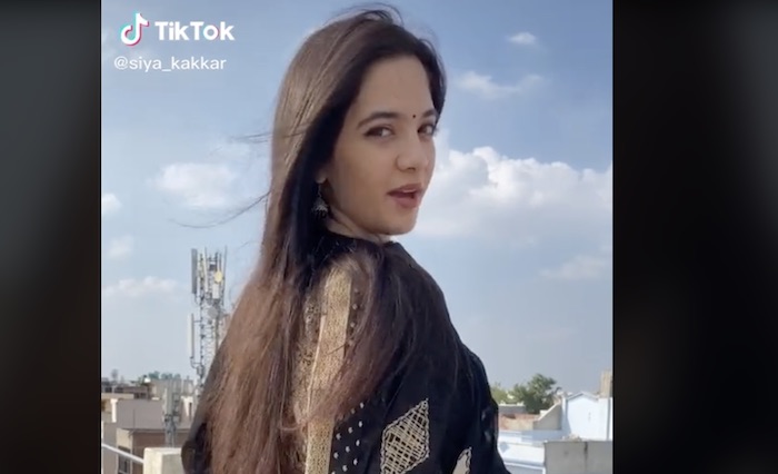 Mort de Siya Kakkar : la star de TikTok s'est suicidée à 16 ans