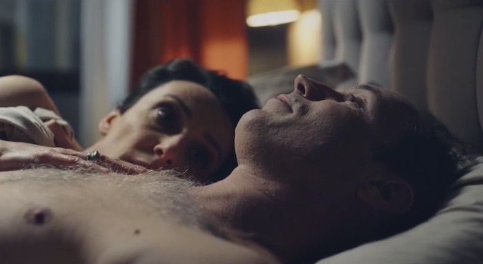 Plus belle la vie : ce soir, Xavier et Elsa ont succombé ! (résumé + vidéo épisode 4268 PBLV du 28 avril 2021)