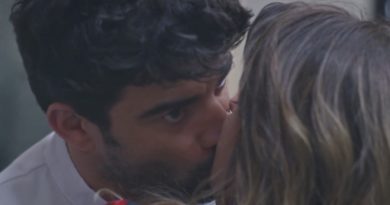 Plus belle la vie en avance : Vidal et Luna s'embrassent ! (vidéo PBLV épisode n°4280)