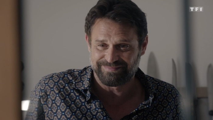 Demain nous appartient du 8 juillet : Sacha drogue ses enfants (résumé + vidéo épisode 965 en avance)