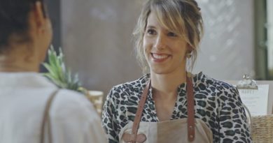 EXCLU Plus belle la vie : Baptiste et Barbara s'embrassent, Camille amoureuse (infos PBLV)