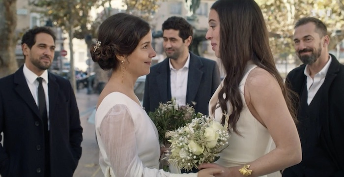 Demain nous appartient spoiler : le mariage de Sara et Roxane (VIDEO)