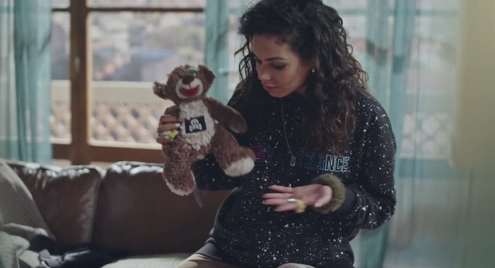 Plus belle la vie en avance : Betty est la babysitter d'Aurore (vidéo PBLV épisode n°4447)