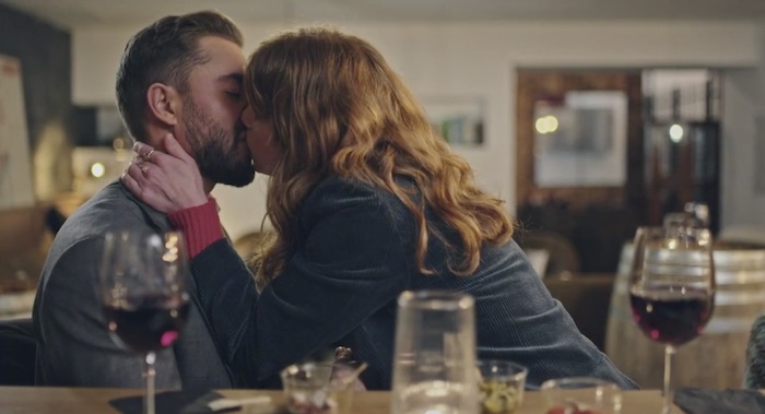 Plus belle la vie en avance : Abdel et Ophélie, le bisou ! (vidéo PBLV épisode n°4473)