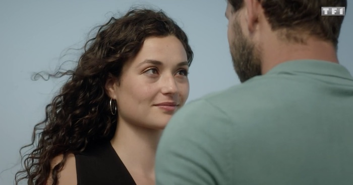 Demain nous appartient spoiler : Nordine et Manon, le bisou ! (vidéo épisode du 19 août)