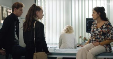 Demain nous appartient spoiler : Marianne découvre le sexe du bébé de Roxane (vidéo épisode du 21 décembre)