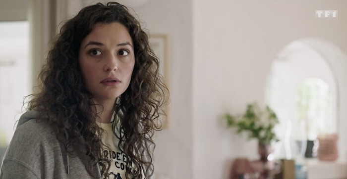 Demain nous appartient spoiler : Manon face aux résultats du concours de police (vidéo épisode du 16 février)