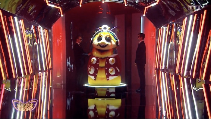 Mask Singer : la Chenille démasquée, qui s'y cachait ? Réponse ! (VIDEO)