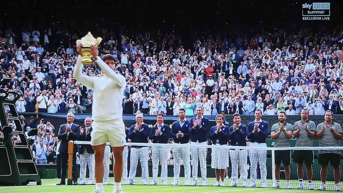 Wimbledon : Carlos Alcaraz remporte le titre en battant Novak Djokovic !