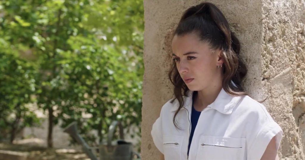 Demain nous appartient du 1er août : Sara doute de sa famille (résumé + vidéo épisode 1482 en avance)