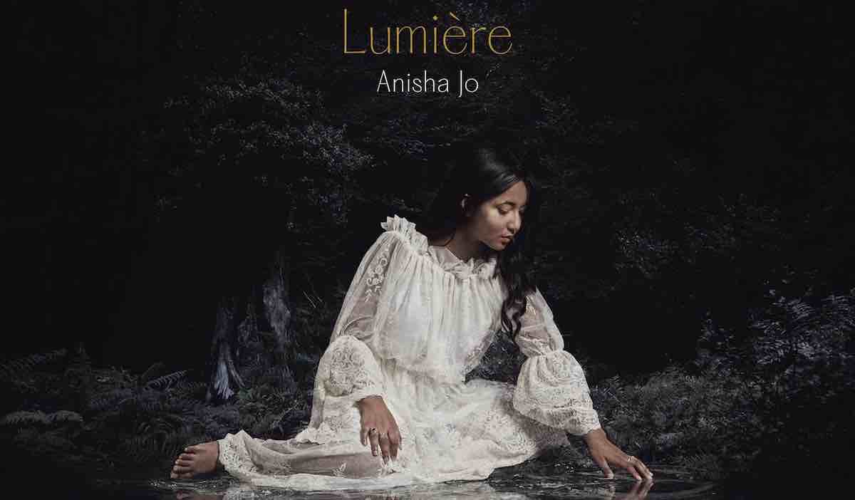 Star Academy : Anisha Jo prête à sortir son album "Lumière"