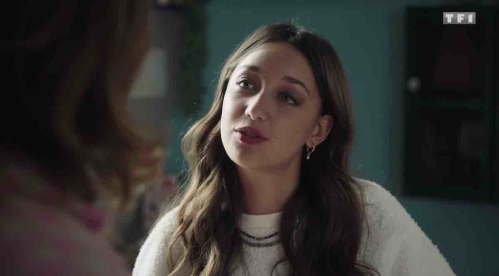 Ici tout commence spoiler : Jasmine trouve une baby-sitter... (vidéo épisode du 13 novembre)