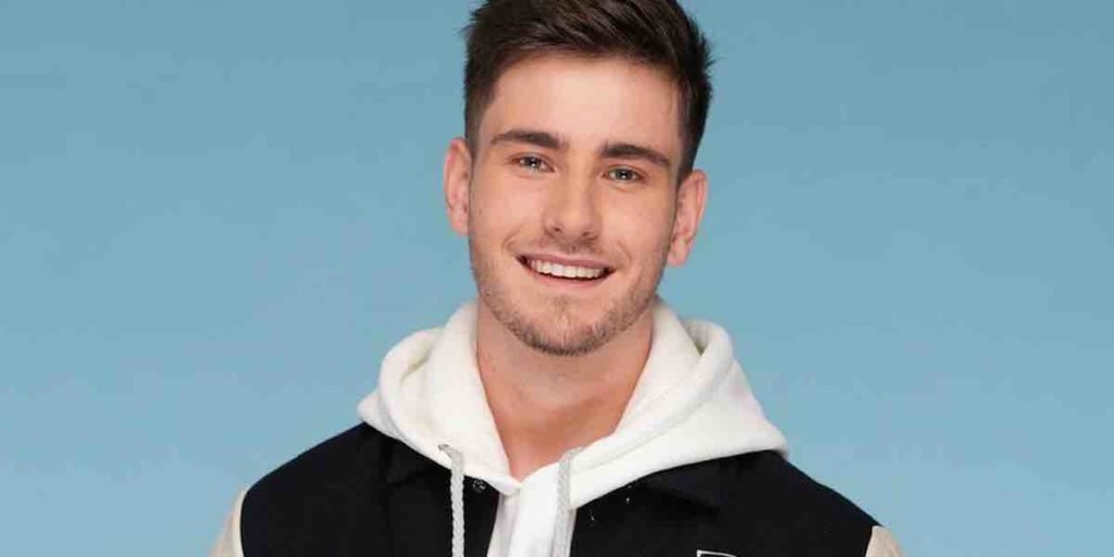 Star Academy 2023 : découvrez Julien, candidat de la nouvelle promo
