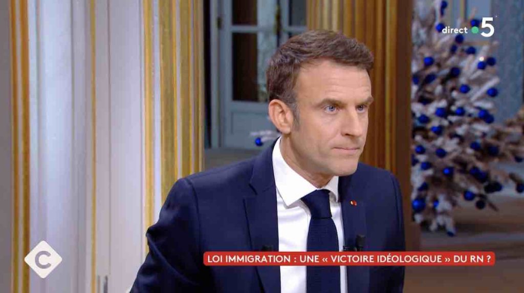 Audiences access 20 décembre : Nagui au plus bas, record historique pour "C à vous" avec Emmanuel Macron
