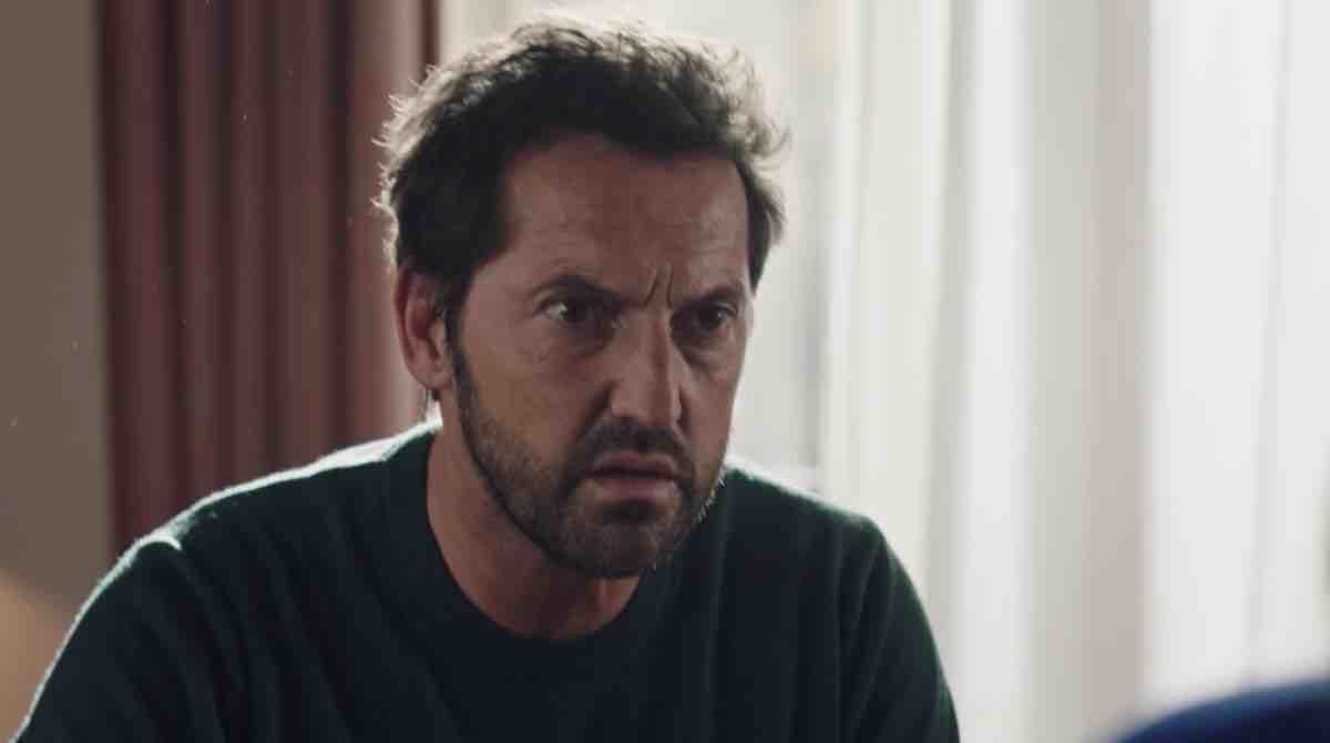 Ici tout commence spoiler : Antoine sous le choc, Laetitia lui révèle que... (vidéo épisode du 13 janvier)
