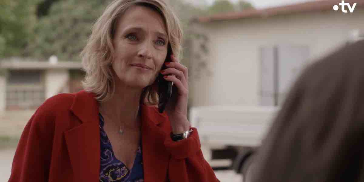 Un si grand soleil spoiler : Hélène se réveille à l'hôpital mais... (vidéo épisode du 31 janvier 2024)