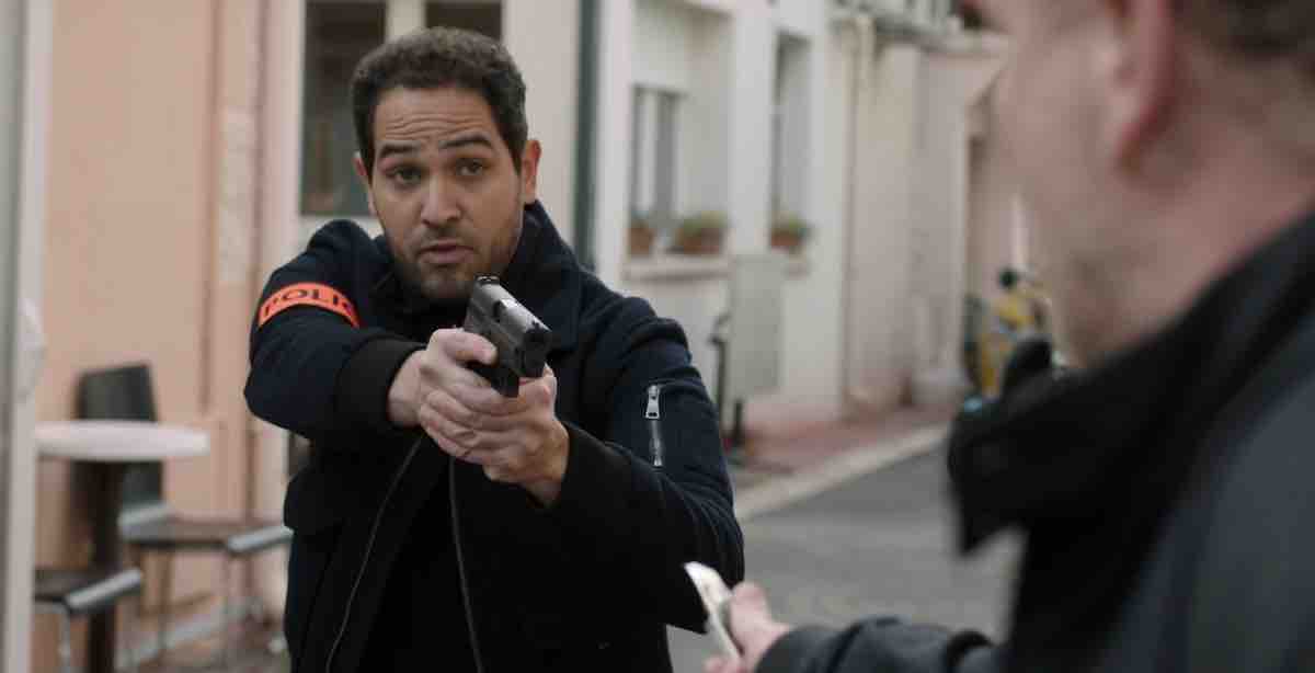 Demain nous appartient spoiler : la police arrête le coupable ! (vidéo épisode du 22 février)