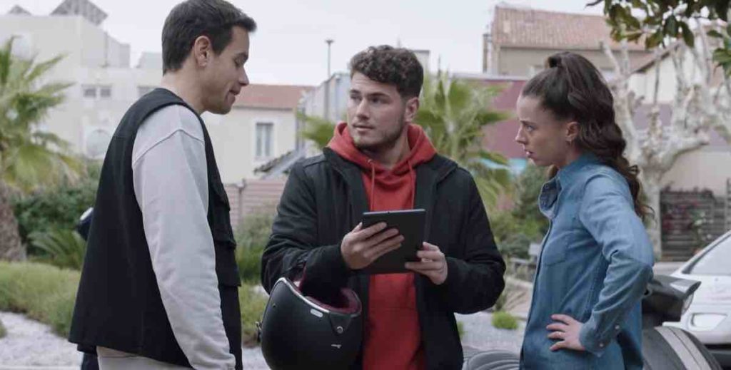 Demain nous appartient spoiler : la police identifie le ravisseur ! (vidéo épisode du 13 février)