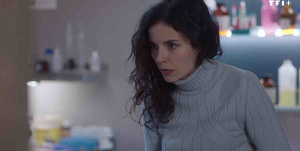 Demain nous appartient du 29 février : Damien trouve une preuve, Roxane l'aide (résumé + vidéo épisode 1633 en avance)