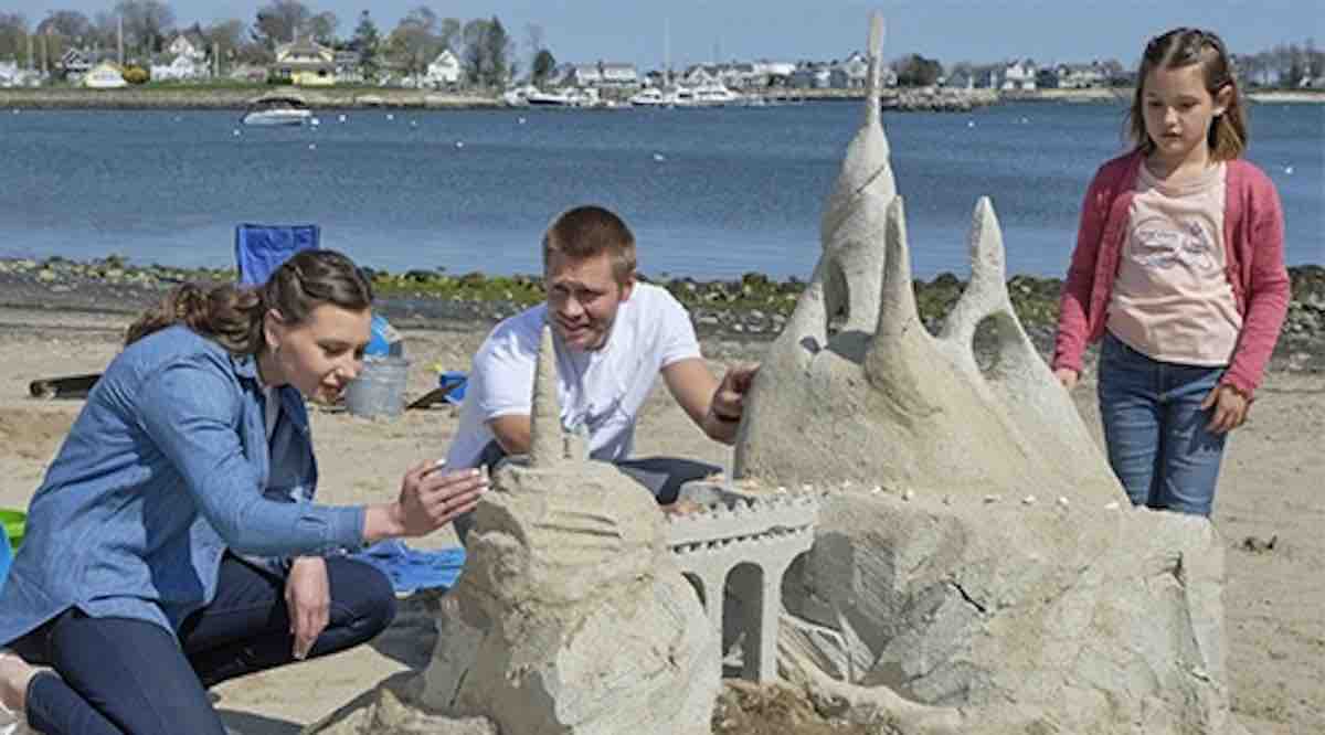 « Coup de foudre à Sand Dollar Cove » : votre téléfilm ce 3 avril sur TF1 (histoire, interprètes)