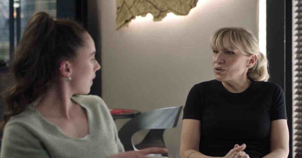 Demain nous appartient spoiler : la grosse gaffe d'Aurore face à Sara... (vidéo épisode du 24 avril)