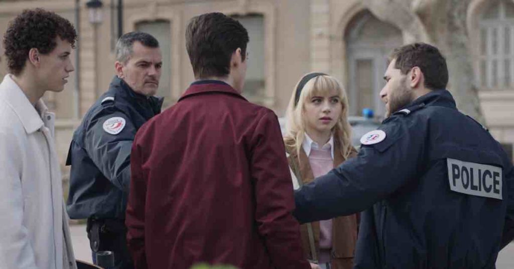 Demain nous appartient spoiler : la police arrête Lilou, soupçonnée de... (vidéo épisode du 17 avril)