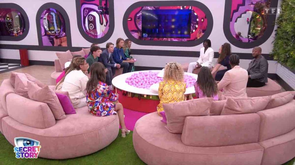 Secret Story : l'aventure a débuté, qui sont les candidats ? (résumé, liste des secrets + replay prime 1 du 23 avril 2024)