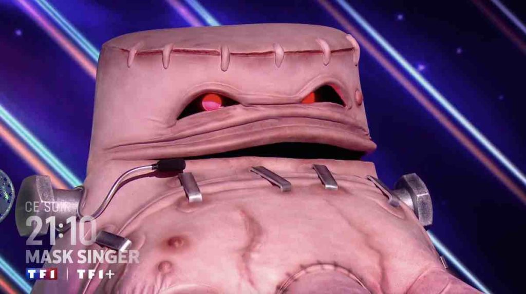 Mask Singer : la Main démasquée, qui s'y cachait ? Réponse ! (VIDEO)
