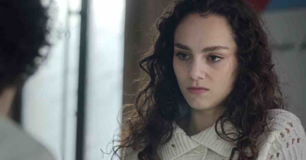 Demain nous appartient spoiler : Violette est mal et cache quelque chose... (vidéo épisode du 6 juin)