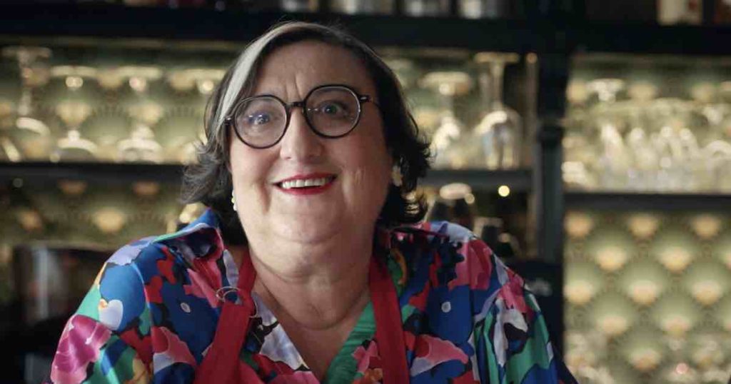 Demain nous appartient spoiler : Mona a un coup de foudre !... (vidéo épisode du 9 août)