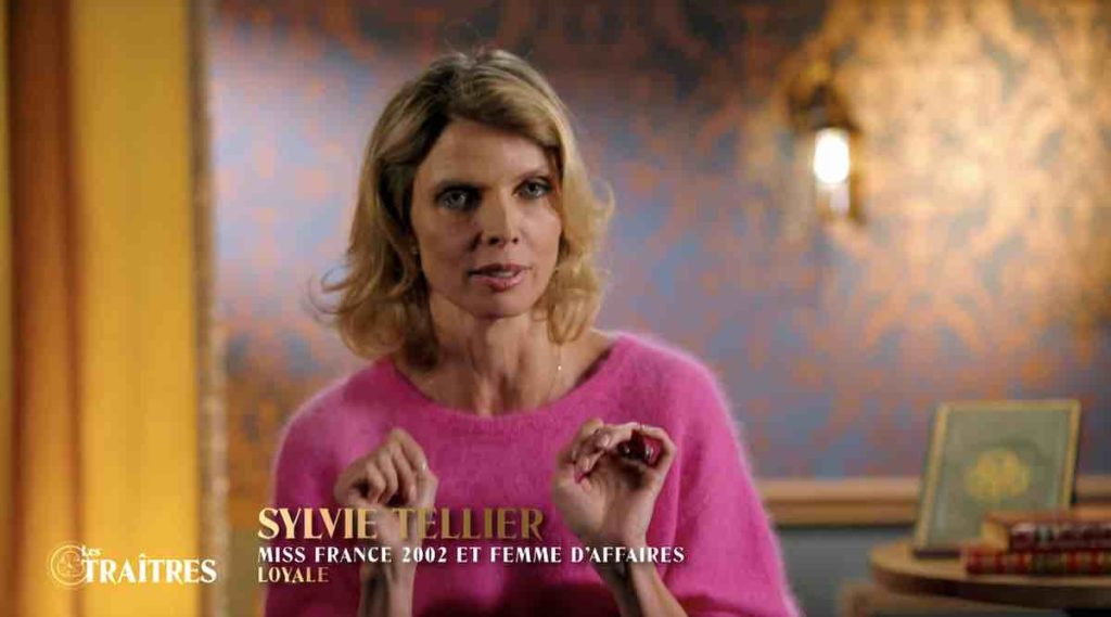 Les Traitres, Sylvie Tellier enterrée vivante : "c'est horrible"