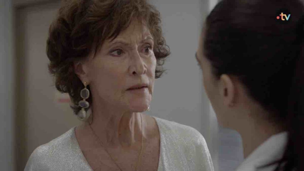 Un Si Grand Soleil spoiler : Elisabeth s'attaque à Laurine ! (vidéo épisode du 22 août 2024)