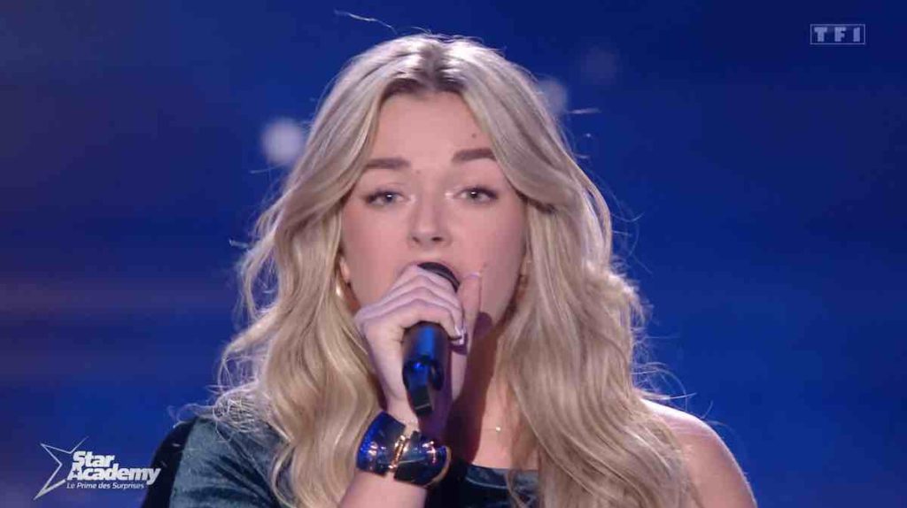 Emma de la Star Academy sort son tout premier single "Barbie" !