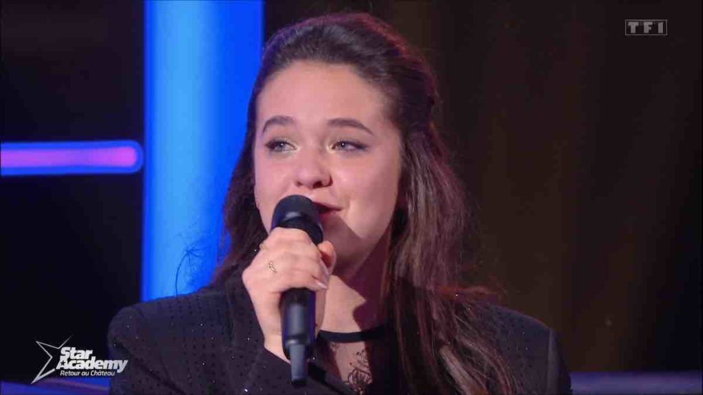 Star Academy : Julie sort du silence après son élimination (VIDÉO)