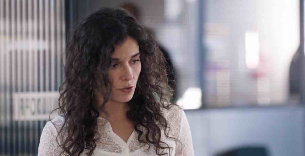 Demain Nous Appartient spoiler : Roxane fait une découverte capitale ! (vidéo épisode du 20 janvier)