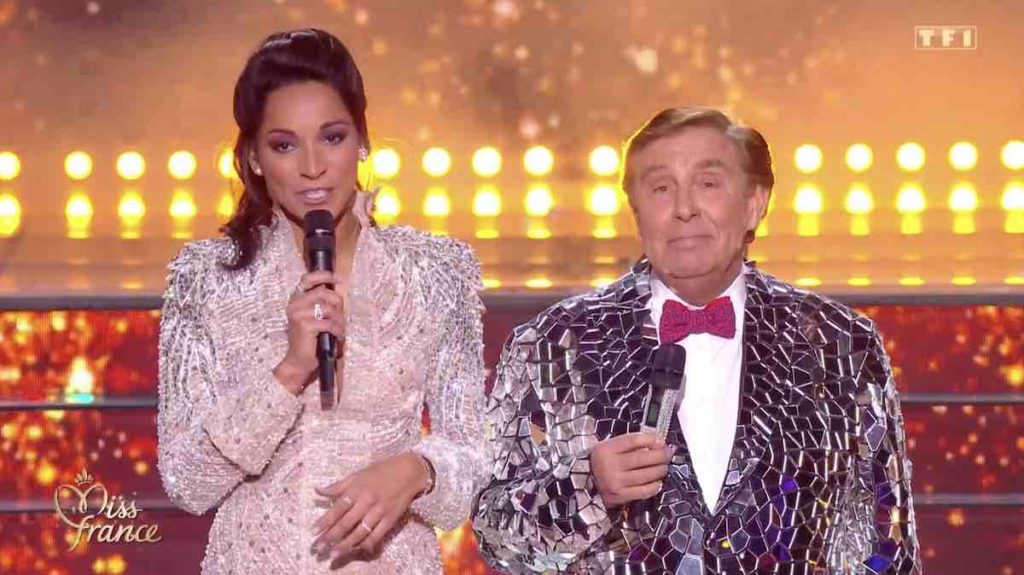 Cindy Fabre quitte la direction de Miss France !