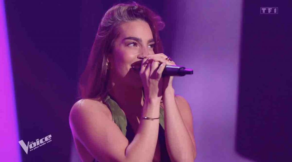 The Voice : Scarlett Avedikian, danseuse de la Star Academy, impressionne aux auditions (VIDÉO)