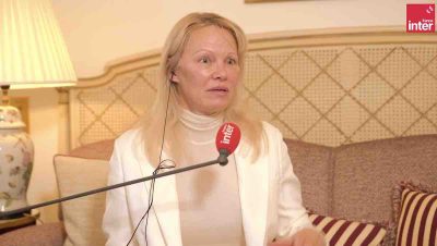 Pamela Anderson se confie : "Je croyais que c'était la fin de ma carrière" (VIDÉO)