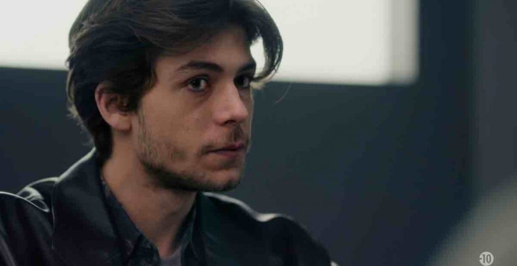 Plus Belle La Vie du 24 mars 2025 : Vadim ment à la police ! (résumé + extrait vidéo épisode 295 en avance)