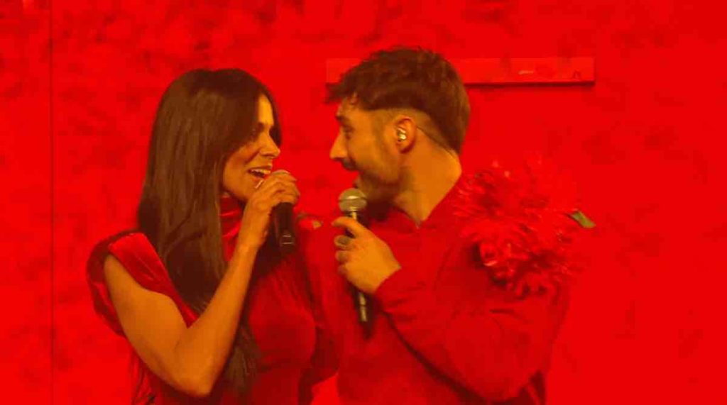 Shy'm en couple avec Jérémy Frérot : moment complice sur la scène des Enfoirés 2025