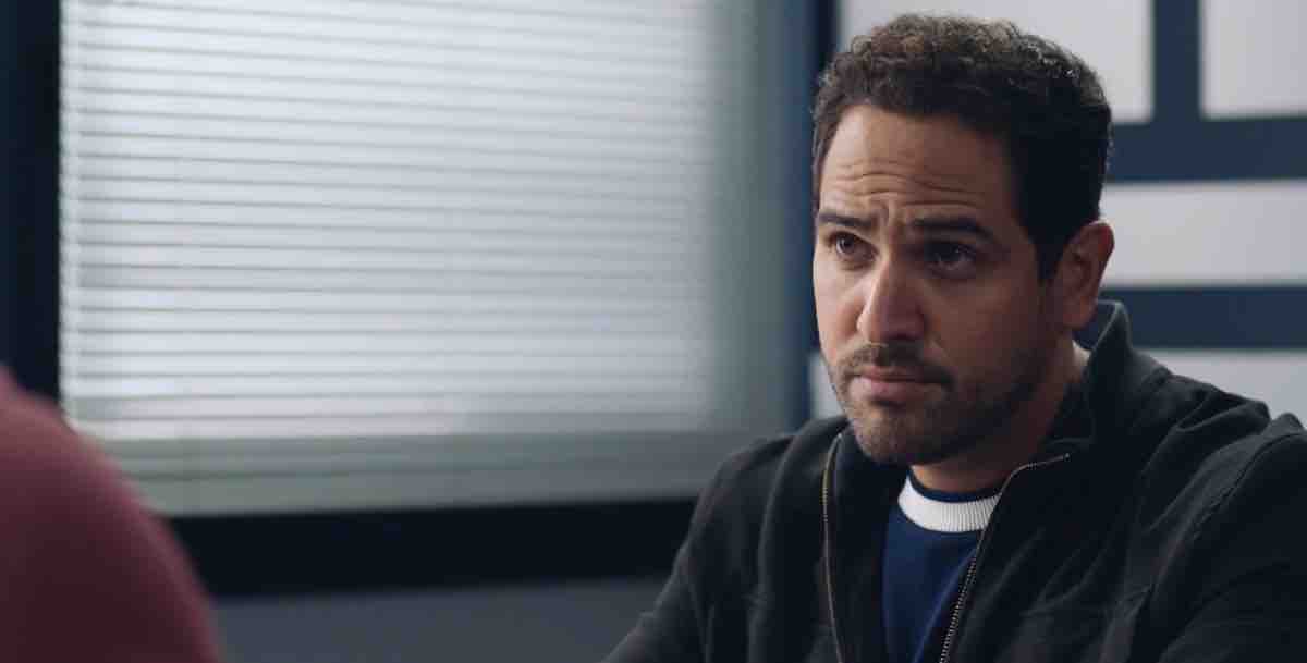 Demain Nous Appartient spoiler : qui a enlevé Charles ? La police arrête un suspect ! (vidéo épisode du 16 mai)