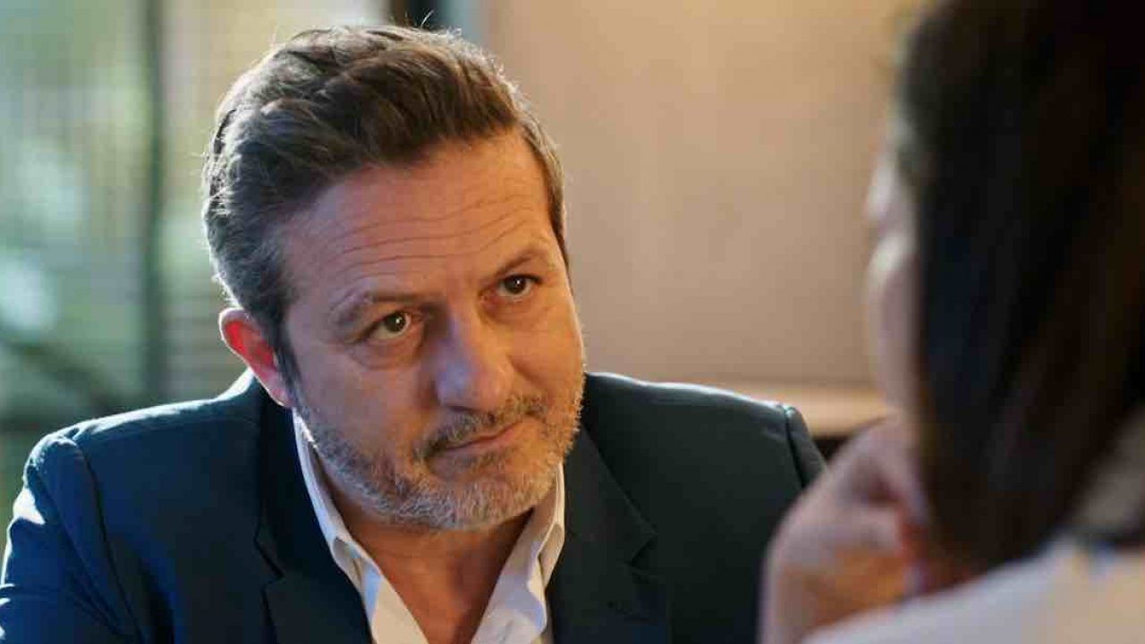 Demain Nous Appartient du 1er mai : Victor piégé, la police fait une découverte ! (résumé + vidéo épisode 1934 en avance) - Stars Actu