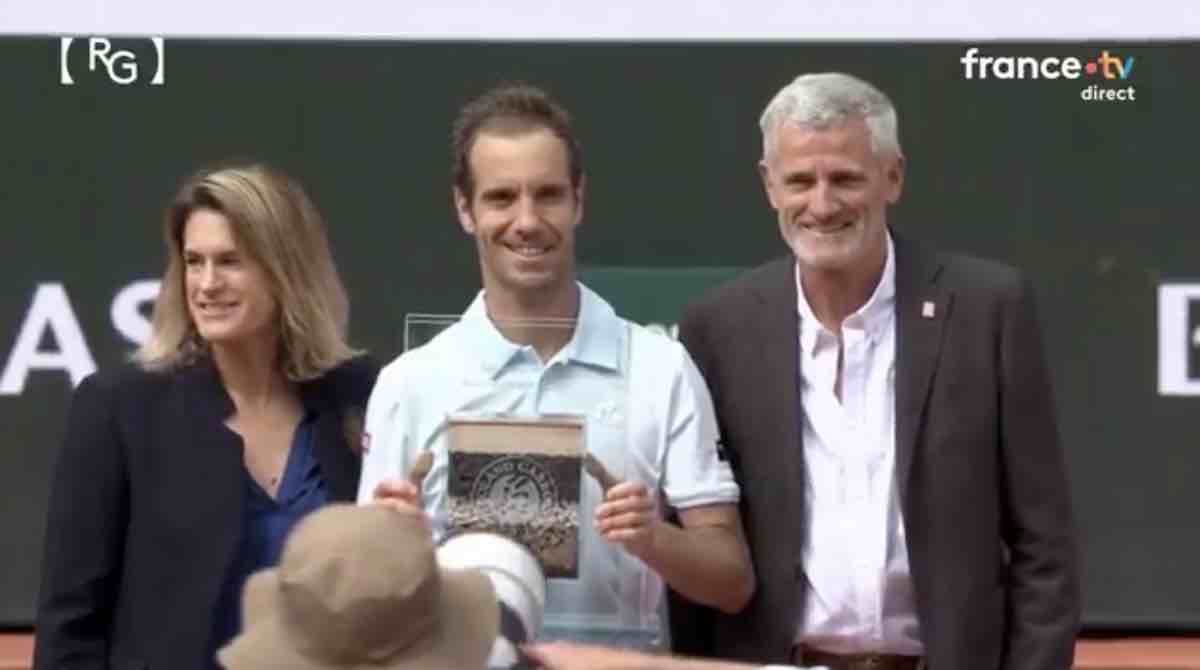 Richard Gasquet tire sa révérence à Roland-Garros après une ultime défaite face à Jannik Sinner